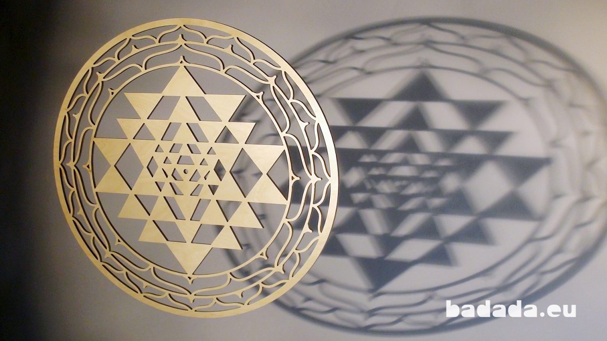 sri-yantra-holz-master-6mm-01 sri yantra holz